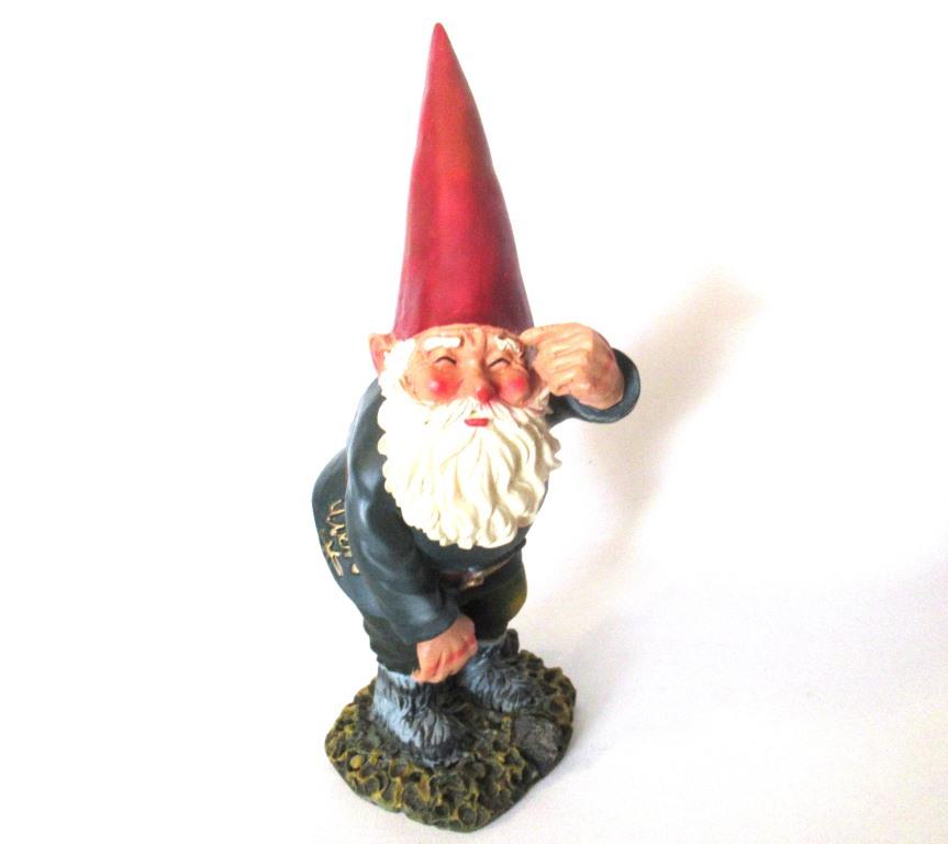 Gnome figurine, 9 INCH Gnome statue after a design by Rien Poortvliet, David the Gnome.