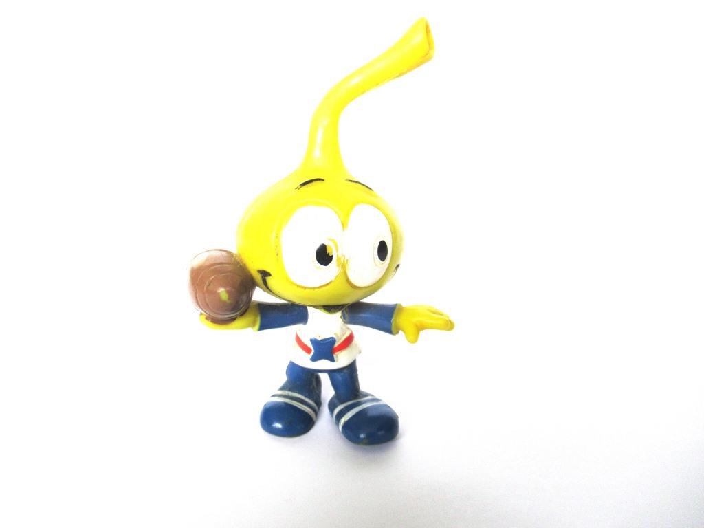 Snork Allstar Football, Schleich West-Germany The Snorks, Pvc figurine 1980's.