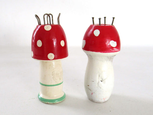 UpperDutch:Sewing Supplies,Set of 2 Vintage Wooden Mushroom Knitting Dolls French Knitting, Knitting Nancy / Bobbin Doll / Knitting Nancy.