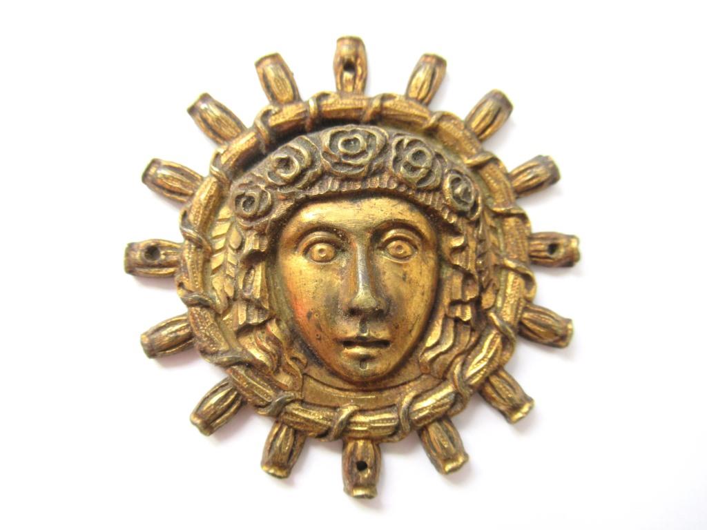 1 (ONE) Antique Brass embellishment, furniture applique, pediment.