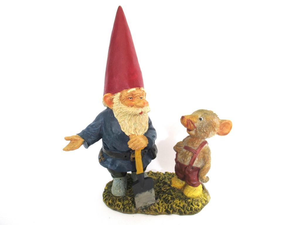 Gnome with Mouse after a design by Rien Poortvliet, 10 Inch, David the gnome, Al with Mouse.