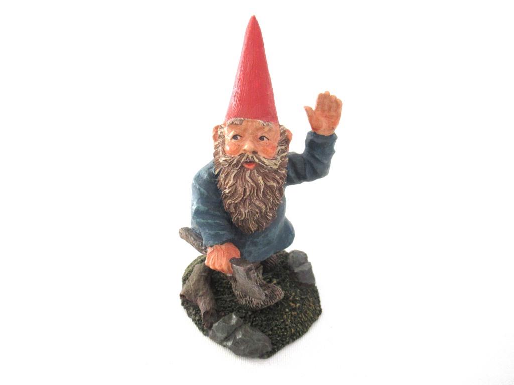 UpperDutch:Gnome,Gnome with Axe 'Peter' Gnome figurine after a design by Rien Poortvliet.