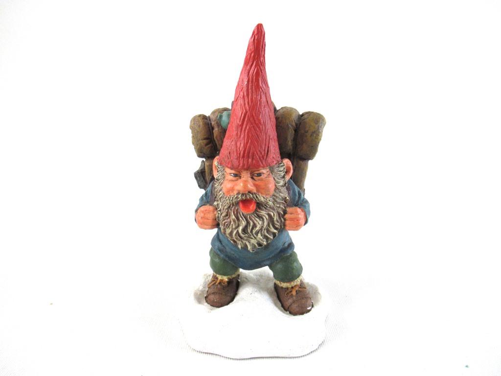 Gnome in the snow 'John with backpack' Gnome figurine. Part of the 2001 Classic Gnomes series designed by Rien Poortvliet