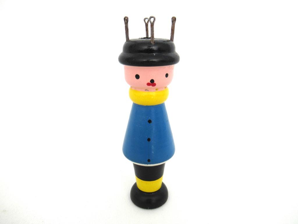 Knitting Nancy, Vintage Wooden Knitting Doll, French Knitting, Bobbin Doll, Sewing supply, french knitter.