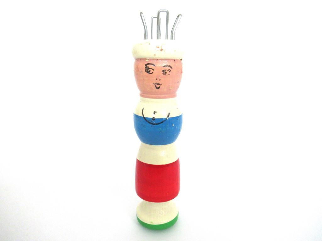 Knitting Doll, Vintage Wooden Knitting Doll, French Knitting, Bobbin Doll, Sewing supply, Knitting Nancy.