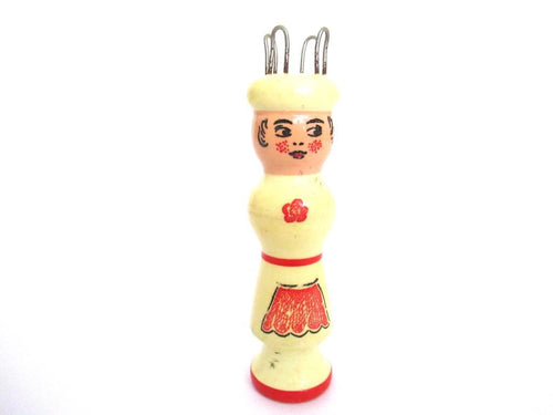 Knitting Doll, Vintage Wooden Knitting Doll, French Knitting, Bobbin Doll, Sewing supply, Knitting Nancy.
