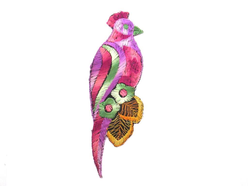 1930s Vintage Embroidered Bird applique. Vintage patch, sewing supply.