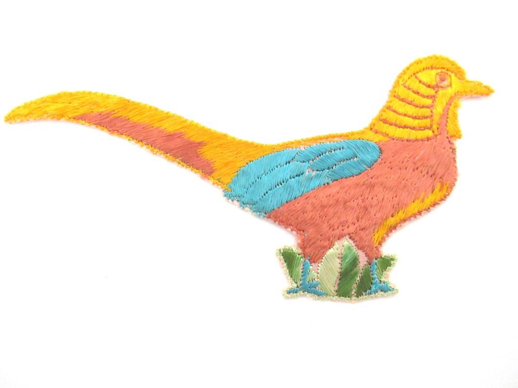 Applique, 1930s Vintage Embroidered Bird applique, patch. Vintage patch, sewing supply. Crazy Quilt.