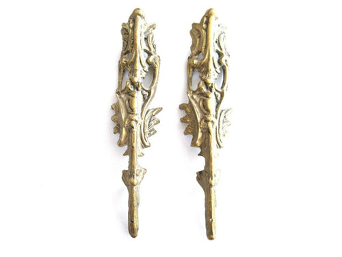 A Set of 2 Antique Brass Ornaments / Corners. Authentic antique hardware, embellishment restoration supply.