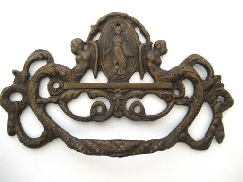 Stunning Antique Drawer Handle. Width: 6 1/2 Inch, Embellishment, Escutcheon, Restoration hardware.