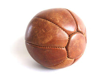 UpperDutch:Cookie Mold,1.5 kg Leather Medicine ball.