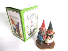 UpperDutch:Gnome,Classic Gnomes 'Looking to the Moon' Gnome figurine after a design by Rien Poortvliet