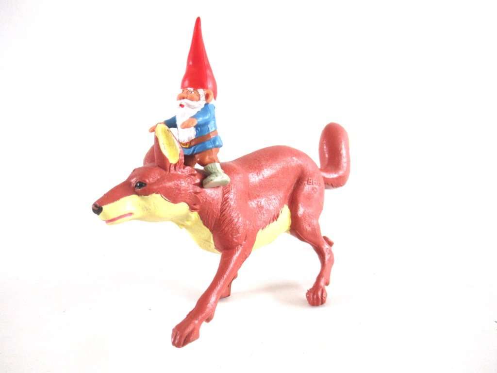 UpperDutch:,Swift the Fox with david sitting on his back, riding, David the gnome, After a design by Rien Poortvliet, BRB, Swift, Fox.