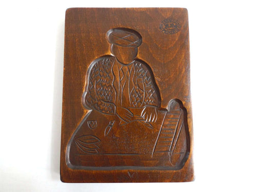 UpperDutch:Cookie Mold,Wooden cookie mold with Tobacco Scenes. Wooden Cookie Mold. Tabacos Primeros, La Paz. Speculaas plank.