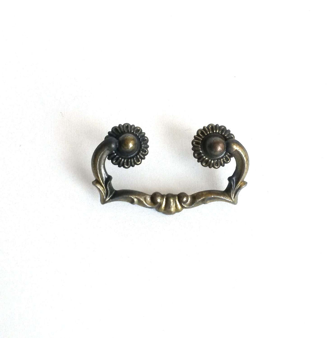 UpperDutch:Hooks and Hardware,ONE Antique Brass Drawer Handle / Hanging Drawer Drop Pulls