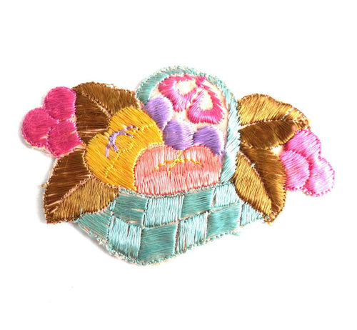 UpperDutch:Sewing Supplies,Applique, Fruit, fruit basket applique, 1930s vintage embroidered applique. Vintage patch, sewing supply.