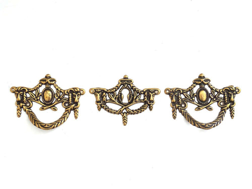 UpperDutch:Hooks and Hardware,Set 3 pcs Antique Keyhole plate and drawer handles / Old Key Hole Cover / Escutcheon / Authentic antique restoration hardware.