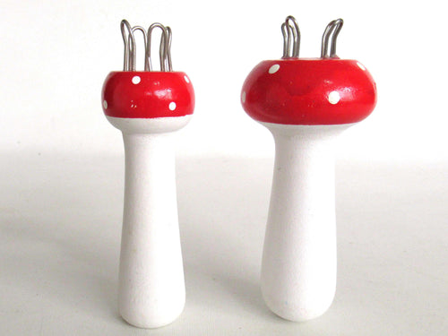 UpperDutch:Knitting doll,Set of 2 Wooden Mushroom Knitting Dolls French Knitting, Knitting Nancy, Bobbin Doll, Knitting Nancy.