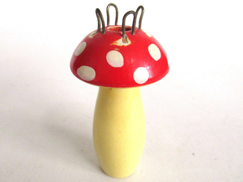 UpperDutch:Knitting doll,Wooden Mushroom Knitting Doll, French Knitting, Knitting Nancy, Bobbin Doll, Mushroom, Knitting Nancy.