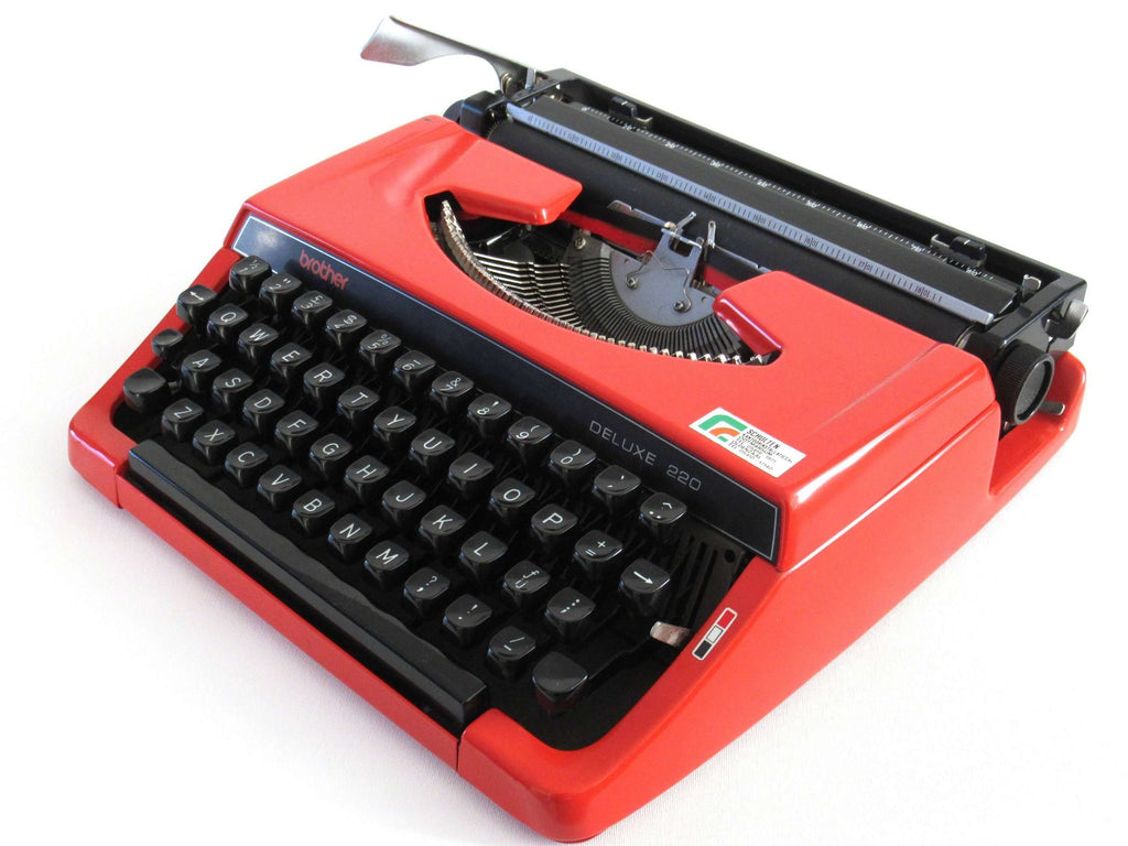 typewriter-upperdutch-brother-