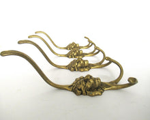 Lion hooks Set of 4 Solid Brass Lion Head Wall hook - Coat hooks. Decorative animal storage solution, coat hangers.