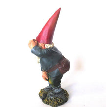 Gnome figurine, 9 INCH Gnome statue after a design by Rien Poortvliet, David the Gnome.