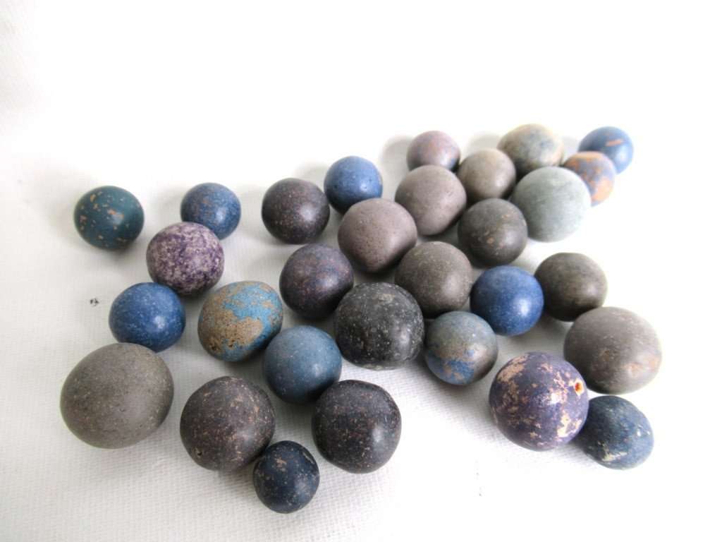 UpperDutch:Marbles,Clay Marbles, Set of 30 blue Antique Clay Marbles, Antique marbles.