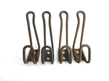 UpperDutch:Hooks and Hardware,Wire Coat Hooks, Set of 4 Rusty Chipped Wall hooks, Shabby Wall hook, Chipped paint Coat hook.