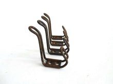 UpperDutch:Hooks and Hardware,Wire Coat Hooks, Set of 4 Rusty Chipped Wall hooks, Shabby Wall hook, Chipped paint Coat hook.