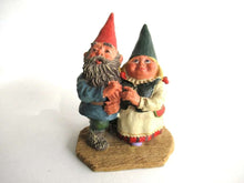 UpperDutch:Gnomes,Classic Gnomes 'Looking to the Moon' Gnome figurine after a design by Rien Poortvliet