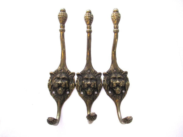 Set of 3 Lion Wall hooks - Coat hooks. Decorative animal storage solution, coat hangers.