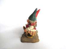 UpperDutch:Gnomes,Classic Gnomes 'What a Beautiful Day' Gnome figurine after a design by Rien Poortvliet