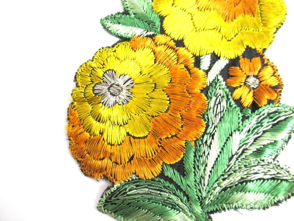 Antique Applique, Flower Applique, 1930s embroidered applique. Sewing