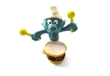 Drummer smurf, Schleich, Peyo, Pvc figurine.