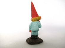Miniature Gnome figurine, Lukas, Klaus Wickl 1993, Enesco, Rien Poortvliet, Miniature collectible gnomes.