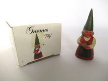 Gnome figurine, Tilly, Klaus Wickl 1993, Enesco, Rien Poortvliet, Miniature collectible gnomes.