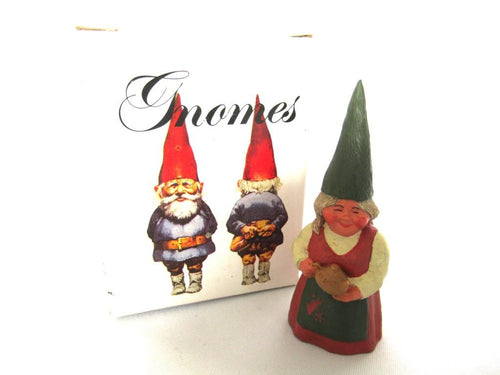 Gnome figurine, Tilly, Klaus Wickl 1993, Enesco, Rien Poortvliet, Miniature collectible gnomes.