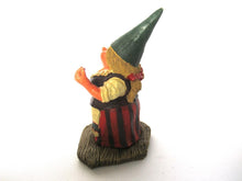 Rien Poortvliet Singing Gnome 'Barbara' figurine, Opera.