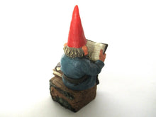 Rien Poortvliet Reading Gnome figurine 'Gideon' Classic Gnomes.