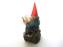 Rien Poortvliet Reading Gnome figurine 'Gideon' Classic Gnomes.