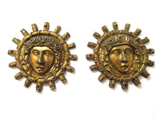 1 (ONE) Antique Brass embellishment, furniture applique, pediment.