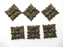 1 (ONE) Antique Brass embellishment, furniture applique, pediment.