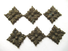 1 (ONE) Antique Brass embellishment, furniture applique, pediment.