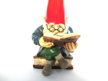 Gnome reading a book, David the Gnome, Design by Rien Poortvliet, bookend.