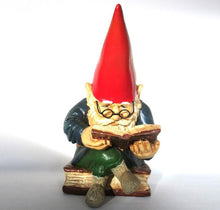 Gnome reading a book, David the Gnome, Design by Rien Poortvliet, bookend.