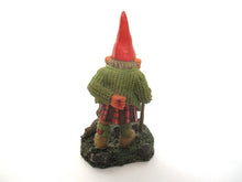 'Scott' Gnome with Kilt after a design by Rien Poortvliet, scottish gnome.