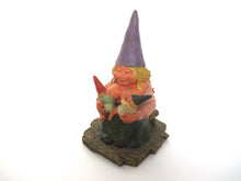 Breastfeeding Gnome figurine after a design by Rien Poortvliet 'Catherine with baby's '. Twin gift