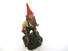 'Hansli' Gnome figurine after a design by Rien Poortvliet. Classic Gnomes