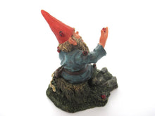 'Lucky' Gnome with Ladybugs figurine after a design by Rien Poortvliet Gnome with ladybugs. Classic gnomes
