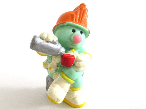 UpperDutch:,Fraggle Rock Doozer Construction Worker taking a break, Schleich West-Germany, Pvc figurine.